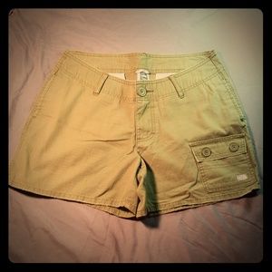The North Face Shorts Olive Green Size 8 Women